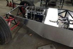 双人跑车最新爆料图片,速度与激情再升级